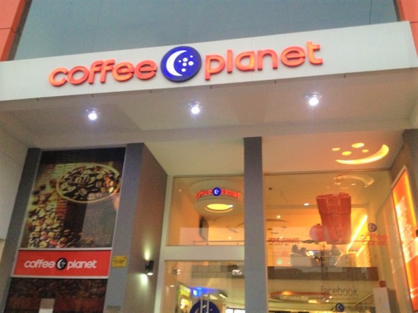 Coffee Planet with SolarScreen Z Series installation
